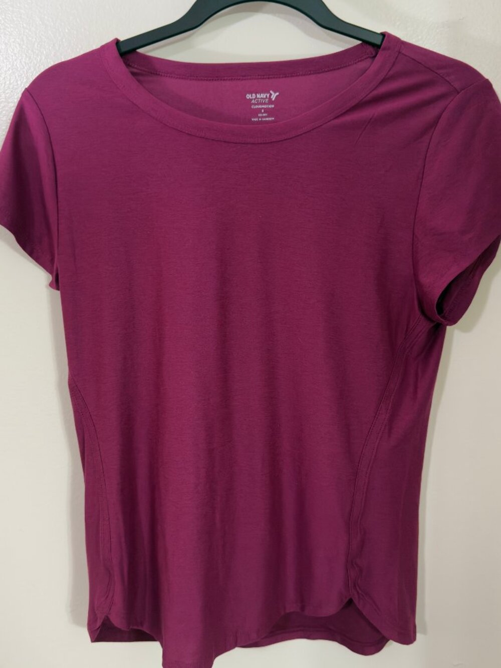 Lot of 2 Old Navy Active Womens Small T Shirts Cloudmotion Gym Workout Tops